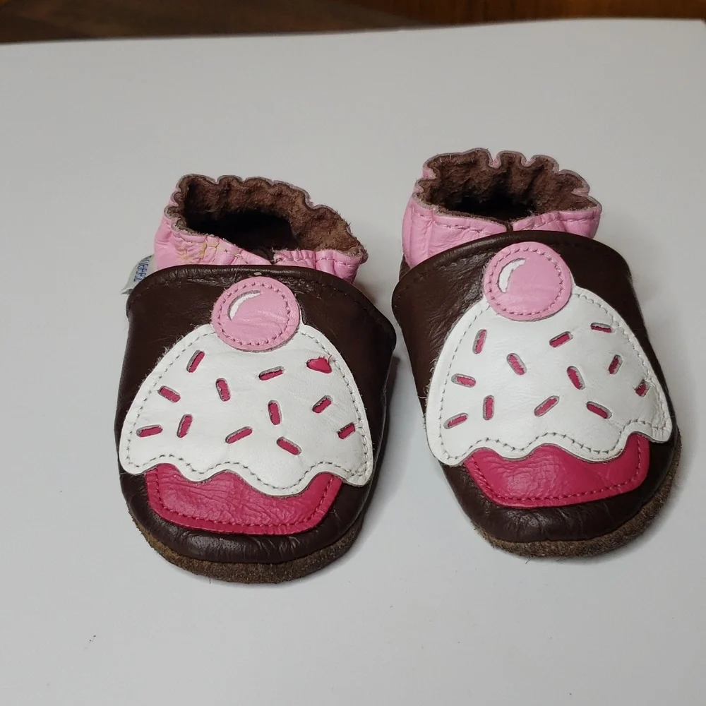 Robeez Cupcake Leather Bootie Shoe Sz 0-6M